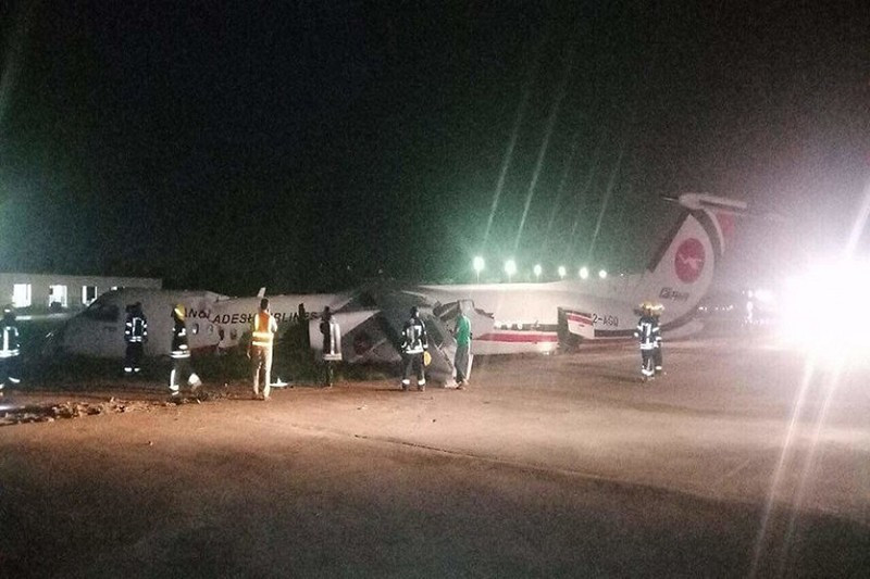 Bangladeş uçağı üç parçaya ayrıldı: 17 yaralı - Resim : 1