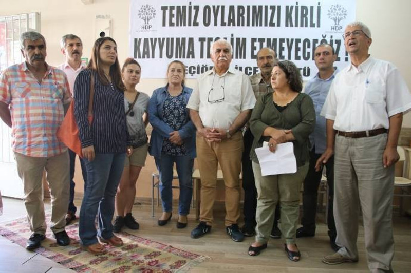 Keçiören’de HDP ilçe binasına kayyım ablukası - Resim : 1