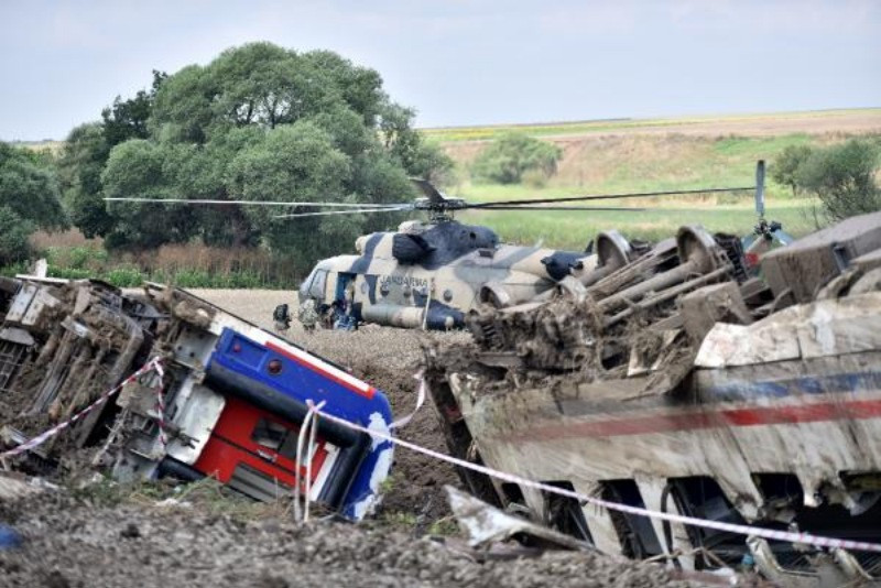 Tren kazasından iç yakan görüntüler - Resim: 26