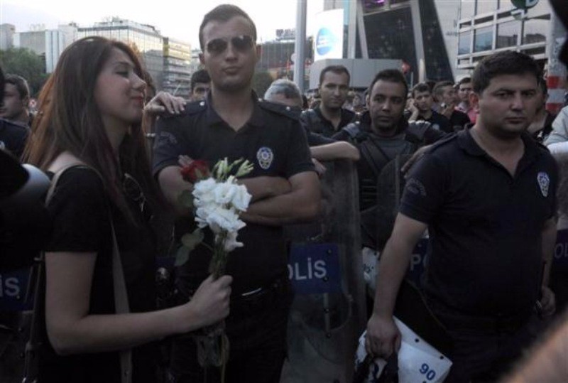 Fotoğraflarla Gezi Parkı Direnişi - Resim: 24