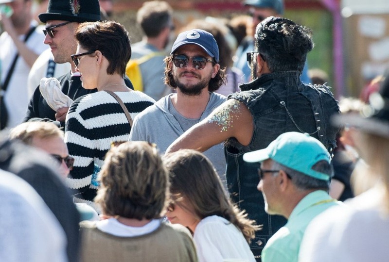 Game of Thrones yıldızları Glastonbury Festivali'nde ortaya çıktı - Resim: 10