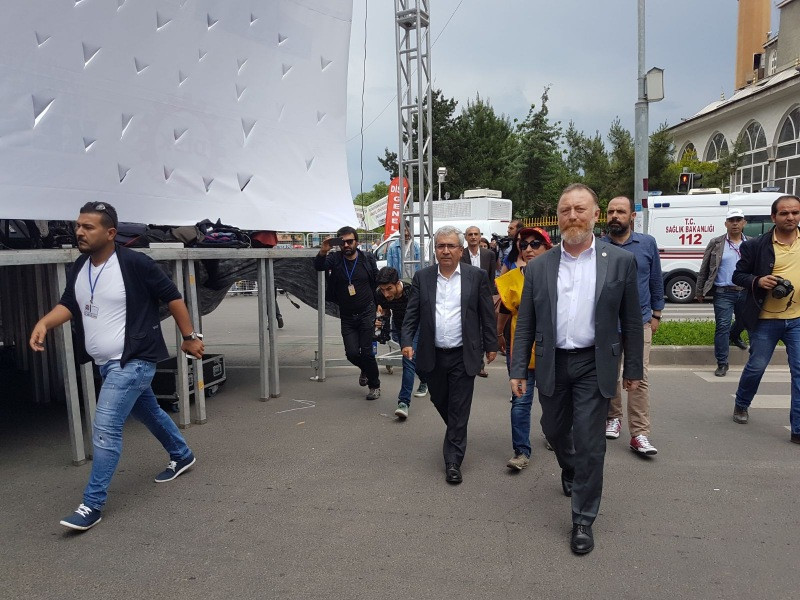 Fotoğraflarla Türkiye'de 1 Mayıs - Resim: 19