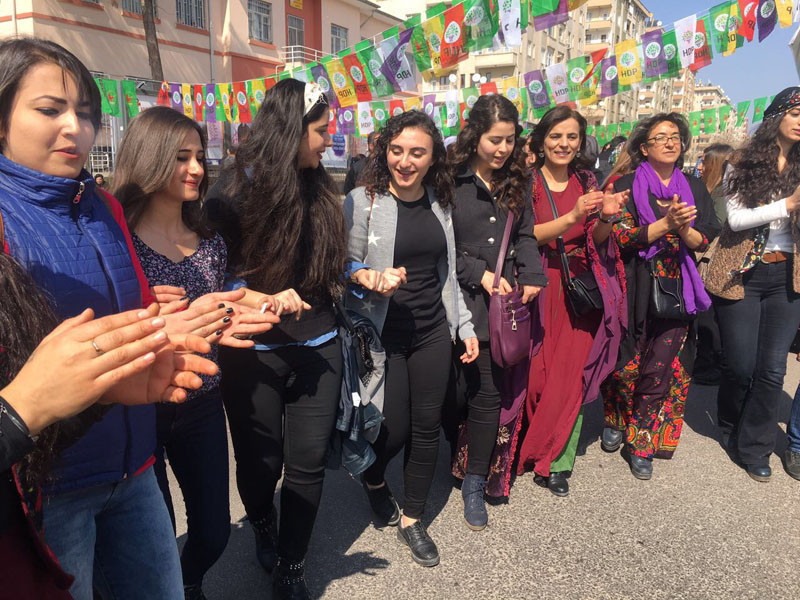 Diyarbakır, Ankara ve Van'da 8 Mart mitingleri - Resim: 11