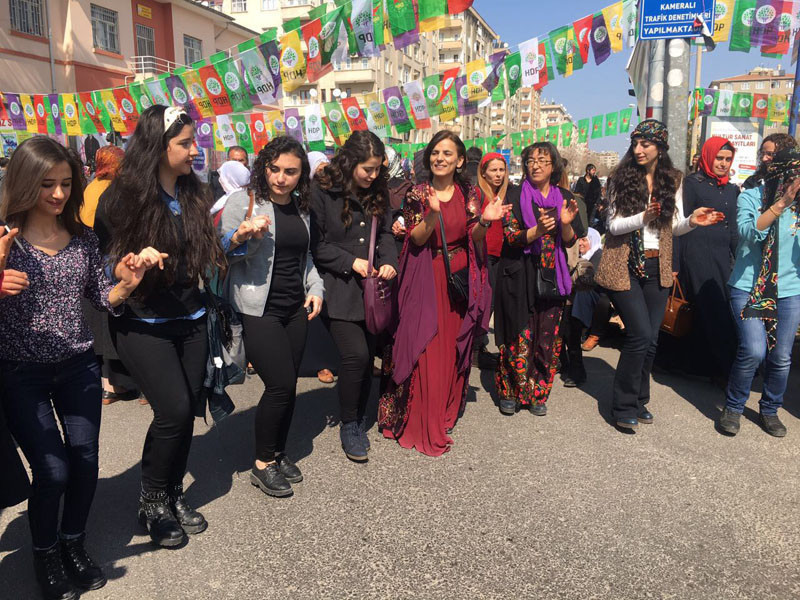 Diyarbakır, Ankara ve Van'da 8 Mart mitingleri - Resim: 14