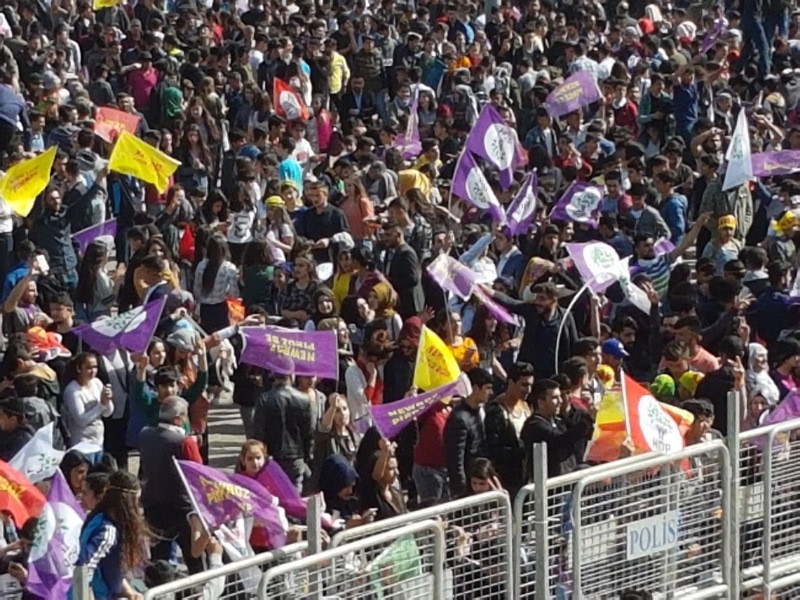 Diyarbakır'da Newroz kutlaması - Resim: 12