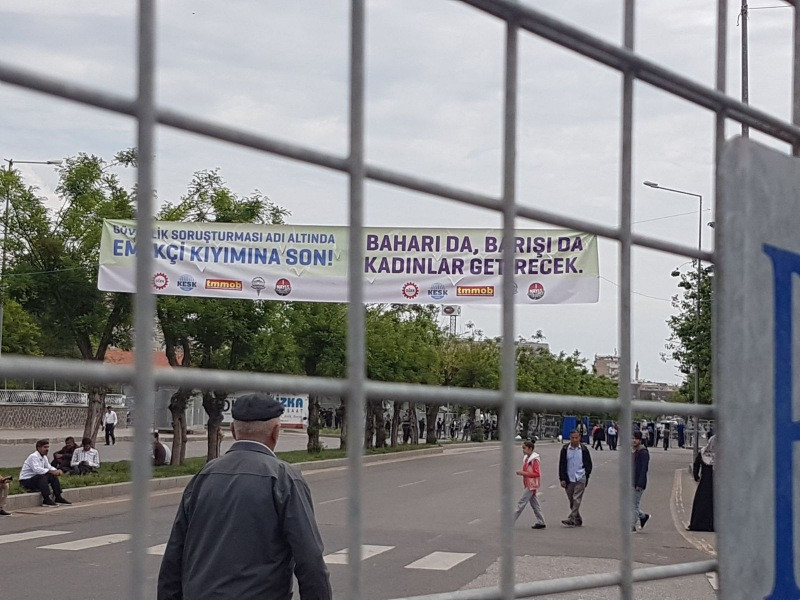 Fotoğraflarla Türkiye'de 1 Mayıs - Resim: 14