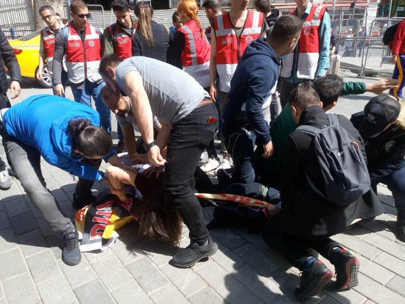 Taksim'e yürümek isteyenlere polis müdahalesi: 127 gözaltı - Resim: 6