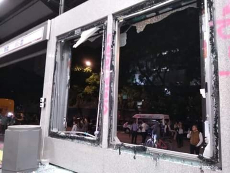 Meksika’da polis tecavüzlerine karşı kadınlar sokakta - Resim: 20