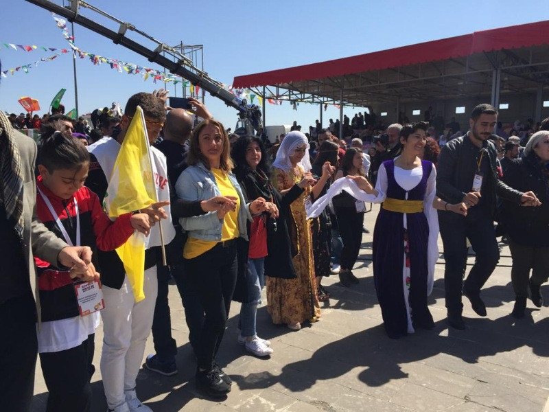 Diyarbakır’da yüz binler Newroz'u kutladı - Resim: 7