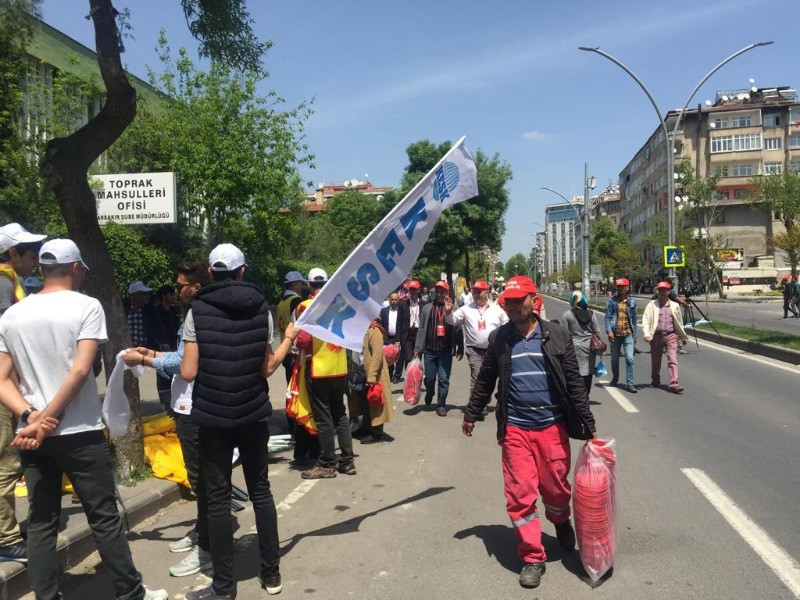 Türkiye 1 Mayıs için alanlardaydı - Resim: 10