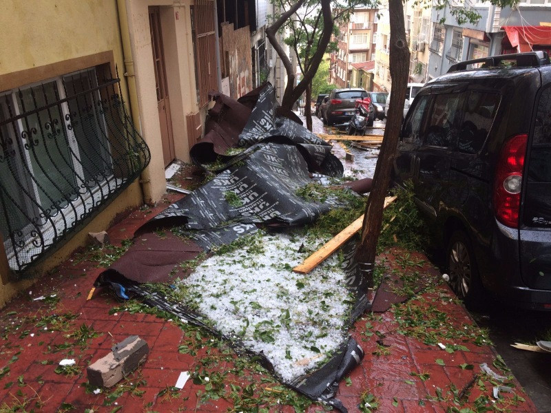 İstanbul'da dolu, sel ve yangın - Resim: 7