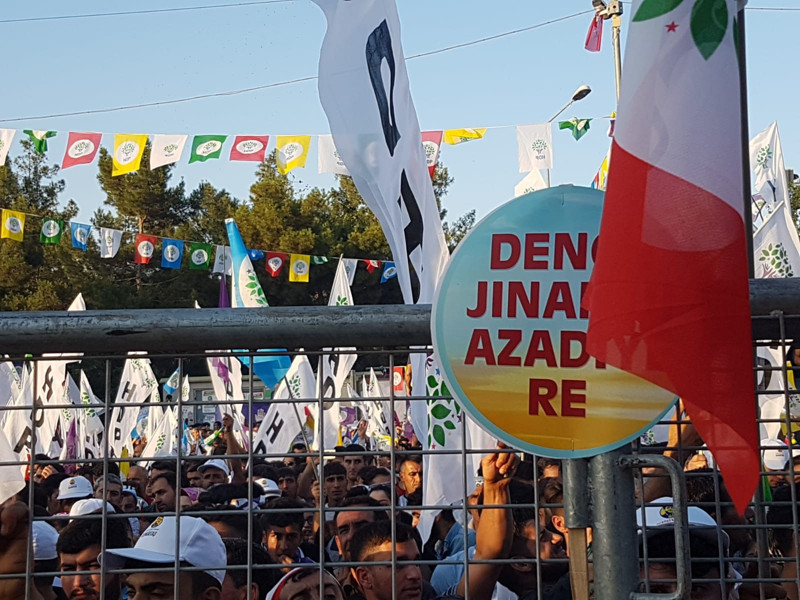 Pervin Buldan: Diyarbakır Suruç'a sahip çıktı - Resim : 2