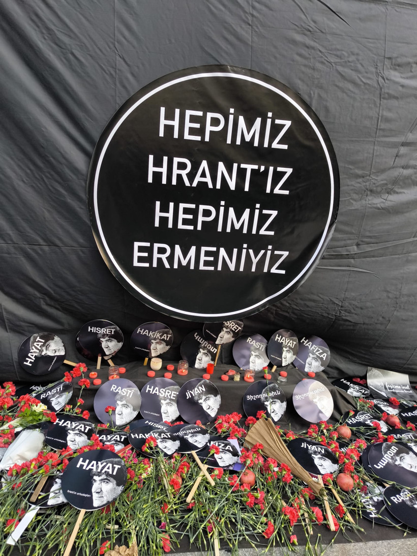 Hrant Dink, 18 yıl önce katledildiği yerde anıldı: Hafıza, hakikat, hayat, hasret - Resim : 1