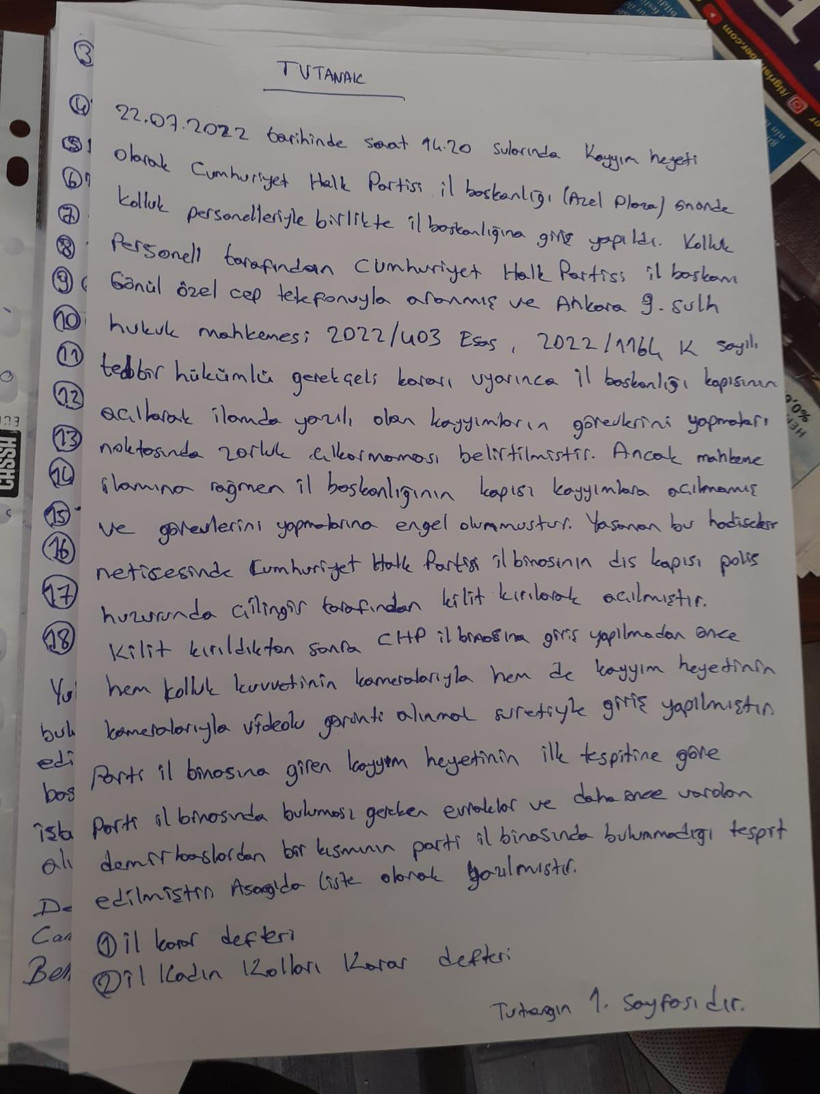 Kayyım heyeti, polis eşliğinde CHP Diyarbakır İl Örgütü'ne girdi - Resim : 1