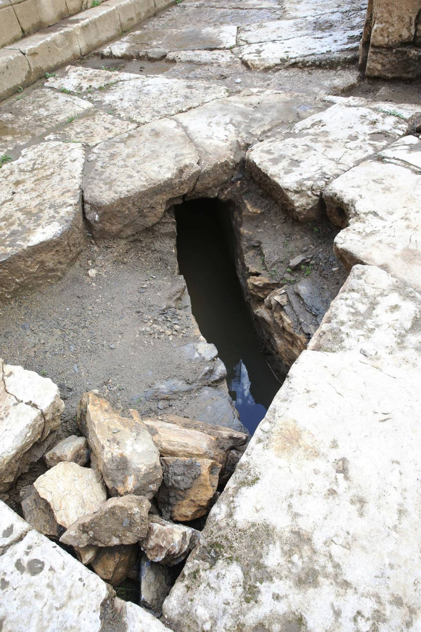 Stratonikeia tiyatrosunda 2 bin 250 yıllık kanalizasyon sistemi bulundu - Resim: 9