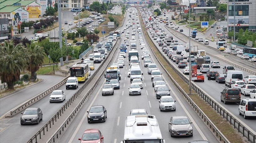 Trafikte Yeni Dönem Başladı: Yaş Sınırı Resmen 21 Oldu! - Resim: 4