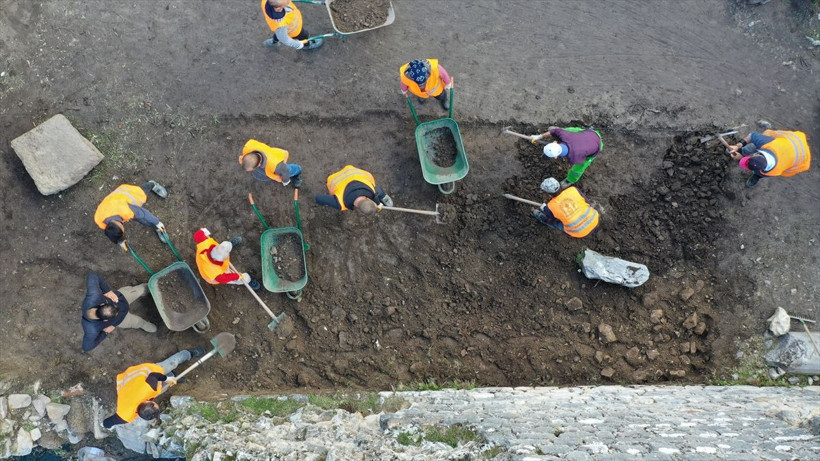 Herakleia Antik Kenti'ndeki kazılardan çıkarılan eserlerde pati izlerine rastlandı - Resim: 3