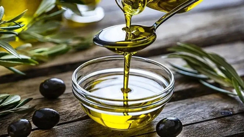Birçok kişi dikkat etmemişti! Zeytinyağını cam şişeye koyanlar dikkat - Resim: 1