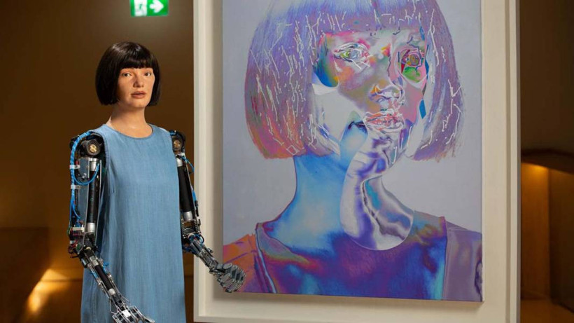 Robot sanatçı Ai-Da, İngiltere parlamentosunda konuştu - Resim: 3