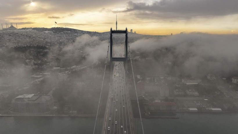 İstanbul'da sis objektiflere böyle yansıdı - Resim: 10