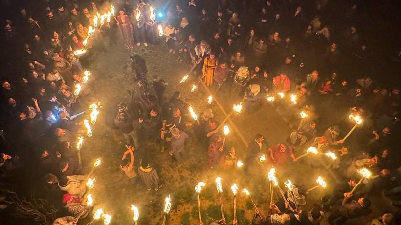 Diyarbakır surlarında meşaleli Newroz kutlaması - Resim: 4