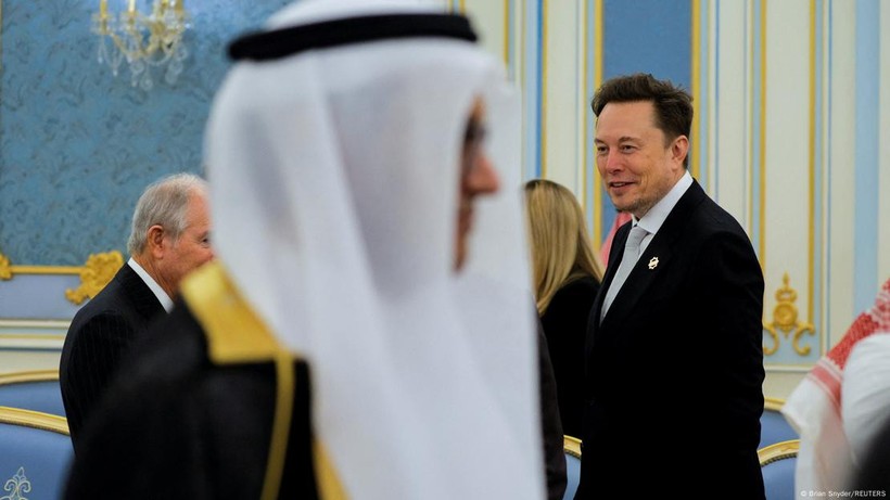 ABD Başkanı Trump'ın 'bol kazançlı' Riyad çıkarması - Resim : 1