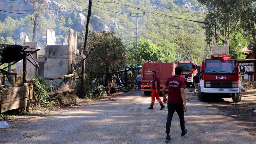 Olympos'taki 'Kadir'in Ağaç Evleri’ndeki yangın sonunda kullanılabilir yer kalmadı: 'Yeniden yapacağım' - Resim: 13