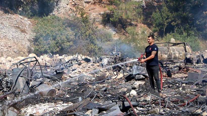 Olympos'taki 'Kadir'in Ağaç Evleri’ndeki yangın sonunda kullanılabilir yer kalmadı: 'Yeniden yapacağım' - Resim: 11