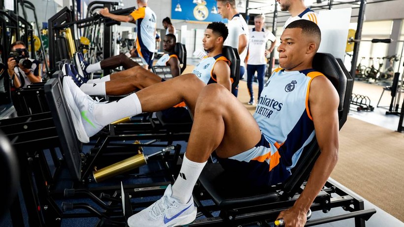 Kylian Mbappe'nin Real Madrid ile ilk antremanından görüntüler - Resim: 2