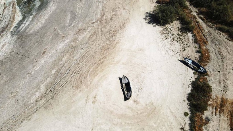 Ege Bölgesi'nin en büyük doğal gölü Bafa kuruyor: Sular 30 metre çekildi - Resim: 8