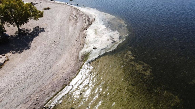 Ege Bölgesi'nin en büyük doğal gölü Bafa kuruyor: Sular 30 metre çekildi - Resim: 9