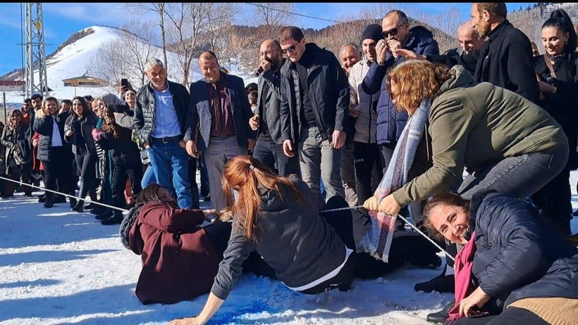 Artvin Ardanuç’ta "9. Geçitli Köyü Kar Festivali" düzenlendi - Resim: 7