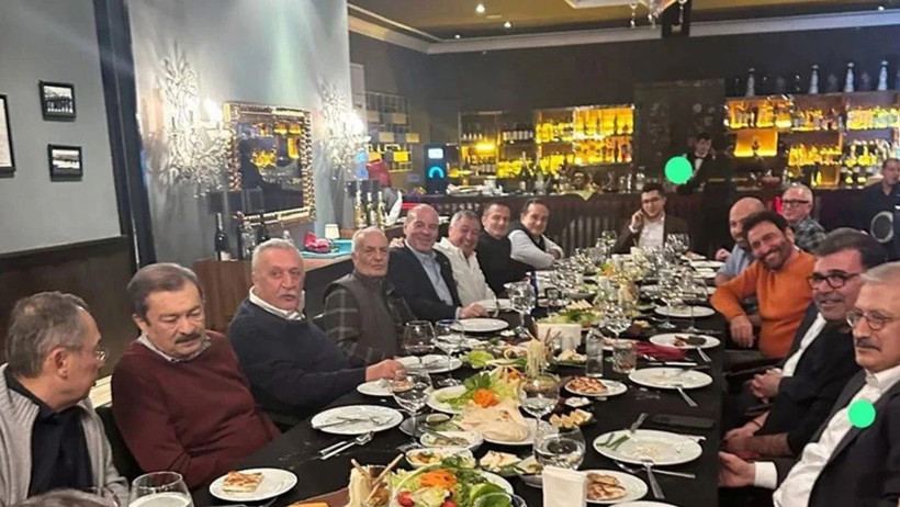 HSK'dan 621 hakim ve savcı ataması: Mehmet Ağar'la yemek yiyen başsavcı Yargıtay'a atandı - Resim : 1