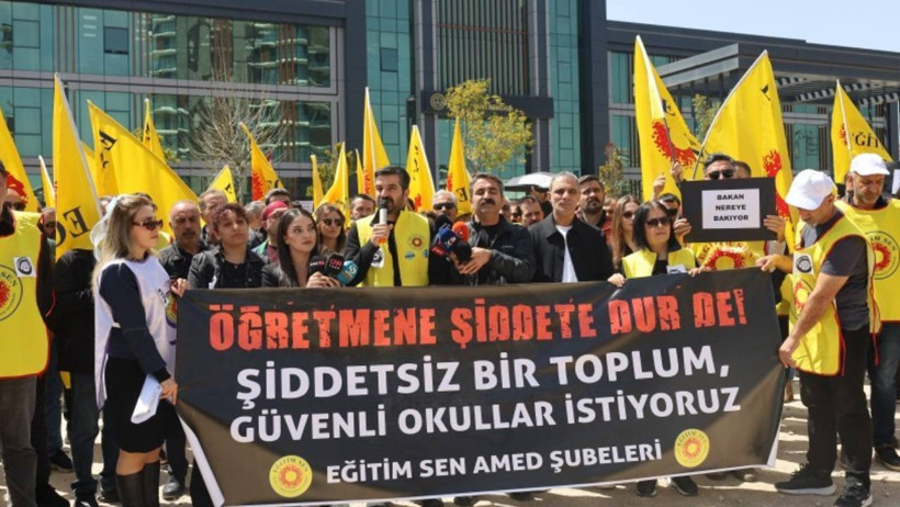 Eğitimciler &uuml;lke genelinde sokağa &ccedil;ıktı, Bakan Tekin'in istifasını istedi - Resim : 1