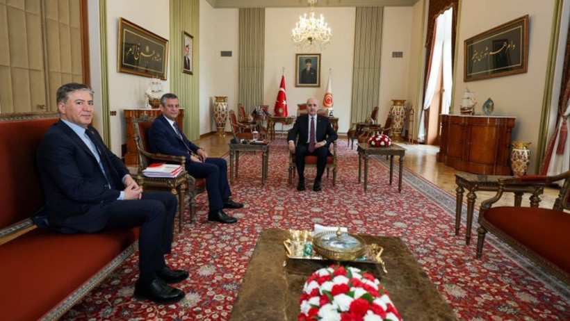 Kurtulmuş ile görüşen Özel'den sine-i millet ve Öcalan yanıtı - Resim : 1