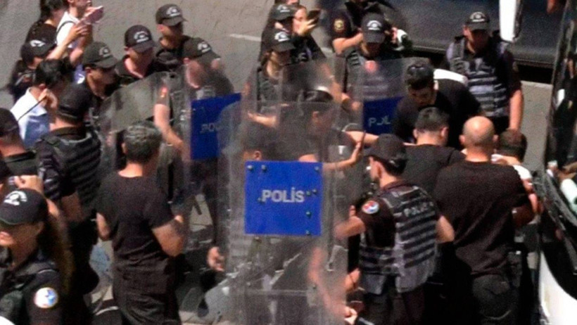 Ankara&rsquo;da NATO protestosu: &Ccedil;ok sayıda g&ouml;zaltı - Resim : 1