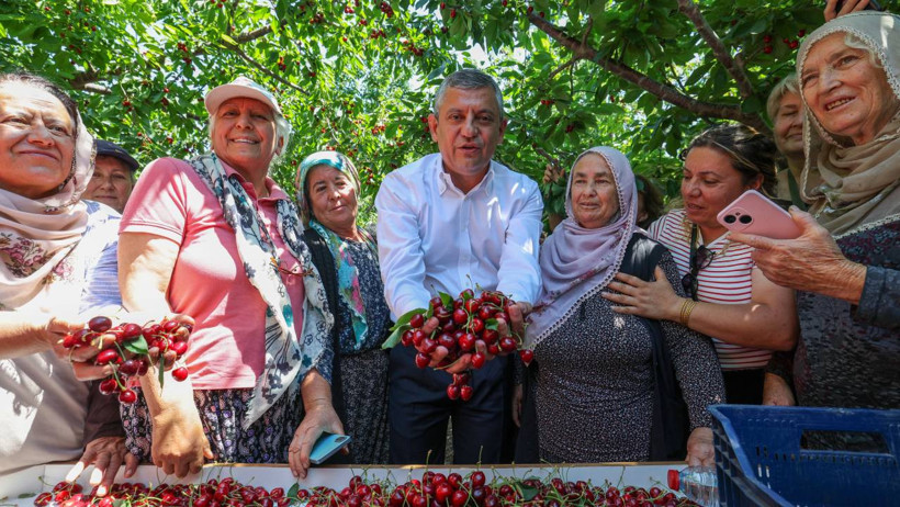 Özgür Özel Niğde'de kiraz üreticileriyle buluştu: 'Oyunu bozacağız' - Resim : 2