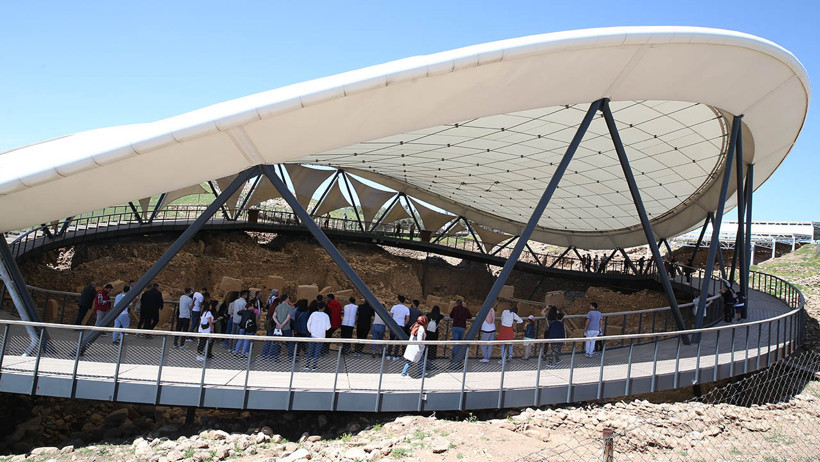 aa-20221026-29254603-29254601-sanliurfa-salgin-oncesindeki-turizm-hareketliligini-yasiyor.jpg