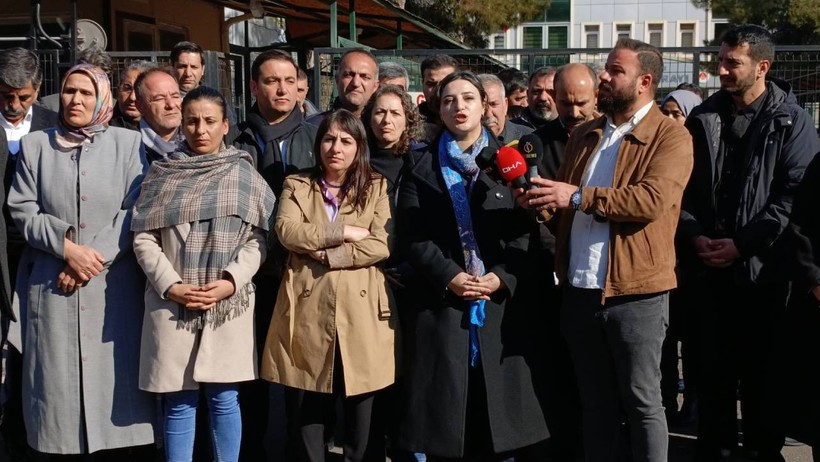 Siirt Belediye Eşbaşkanı Alağaş'a 6 yıl 3 ay hapis: 'Siyasi darbedir, direneceğiz' - Resim : 2