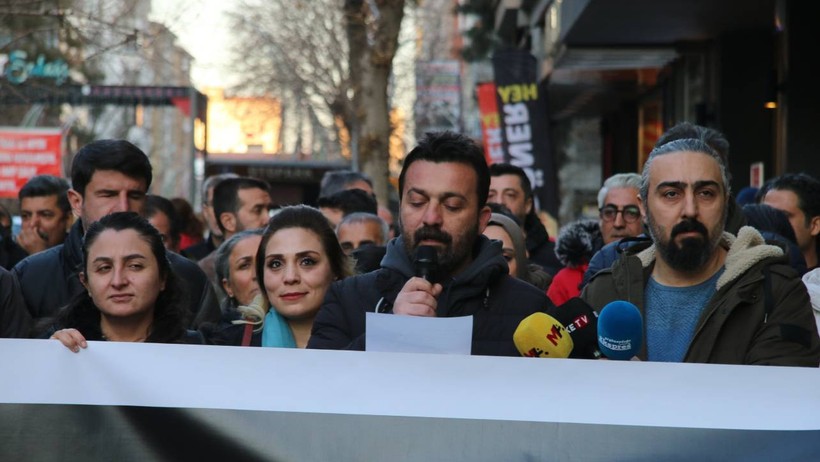 Siirt'e kayyım atanması Diyarbakır'da protesto edildi - Resim : 1