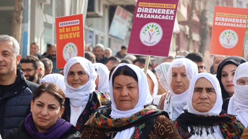 'Geçici' hiçbir kayyım gitmedi: Kürtlerin diline, kültürüne, kimliğine saldırı - Resim : 2