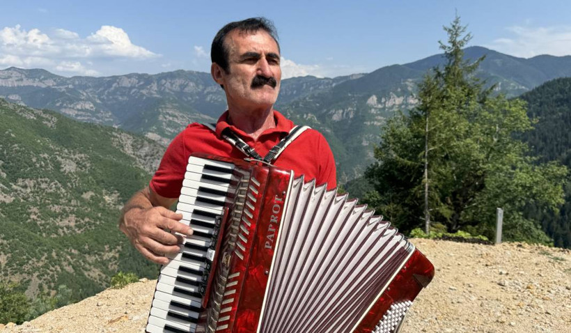 'Akordiyoncu Mehmet' 44 yıldır Türkçe ve Gürcüce şarkılarıyla düğünlerin vazgeçilmezi - Resim: 2