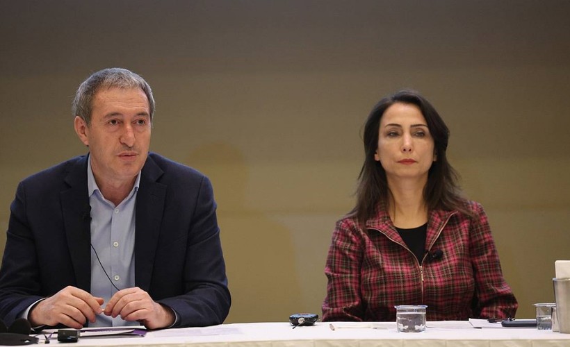 DEM Parti eş başkanlarından sansüre tepki: 'Ucuz özel savaş pratiklerine son verin'