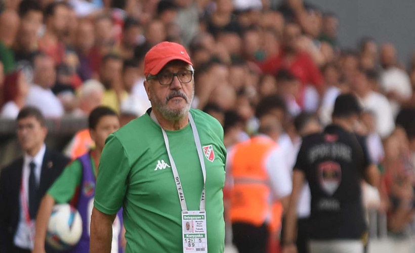Karşıyaka'da Mustafa Reşit Akçay dönemi sona erdi