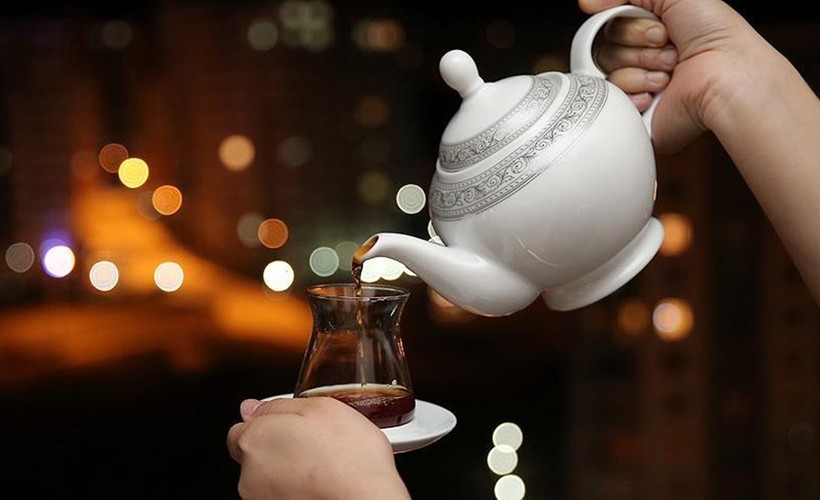 1 damla eklemek bile faydasını kat kat artırıyor! Çay içerken ekleyin