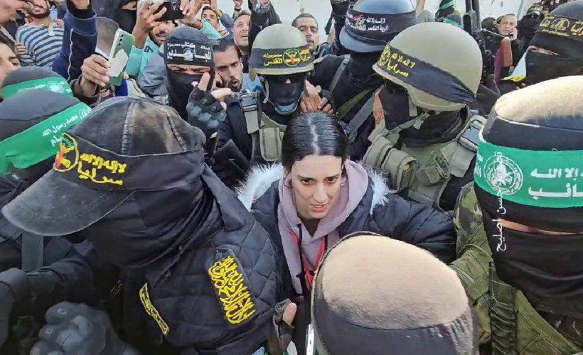 İsrailli rehinelerin teslimi sırasında izdiham: Netanyahu 'Filistinli esirleri bırakmam' dedi