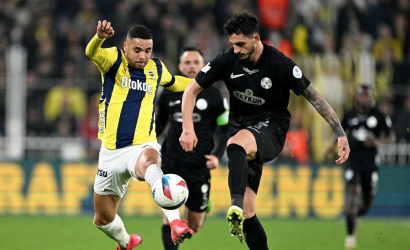 Kadıköy'de bol kartlı ve bol gollü maç: 3 puan Fenerbahçe'nin