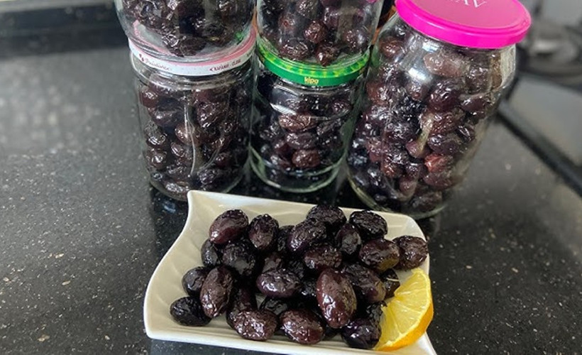 Zeytinlerin acısını alan yöntem: Birçok İzmirli bu yöntemi uyguluyor