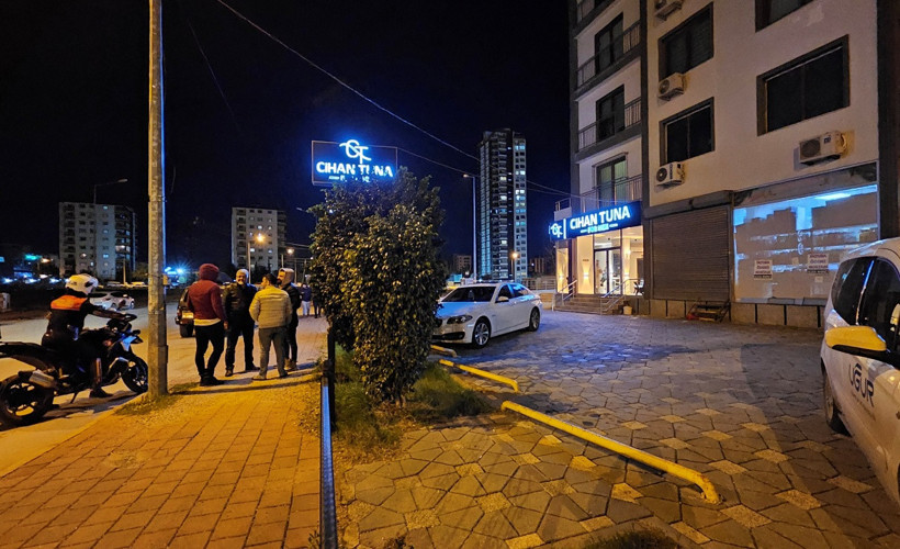 Adana'da evinin önünde vurulan kişi öldü