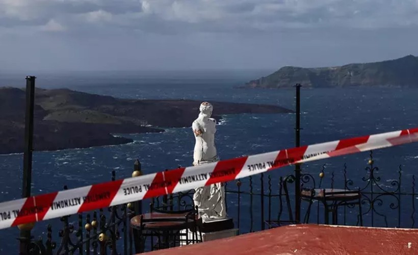 Santorini'de olağanüstü hal ilan edildi